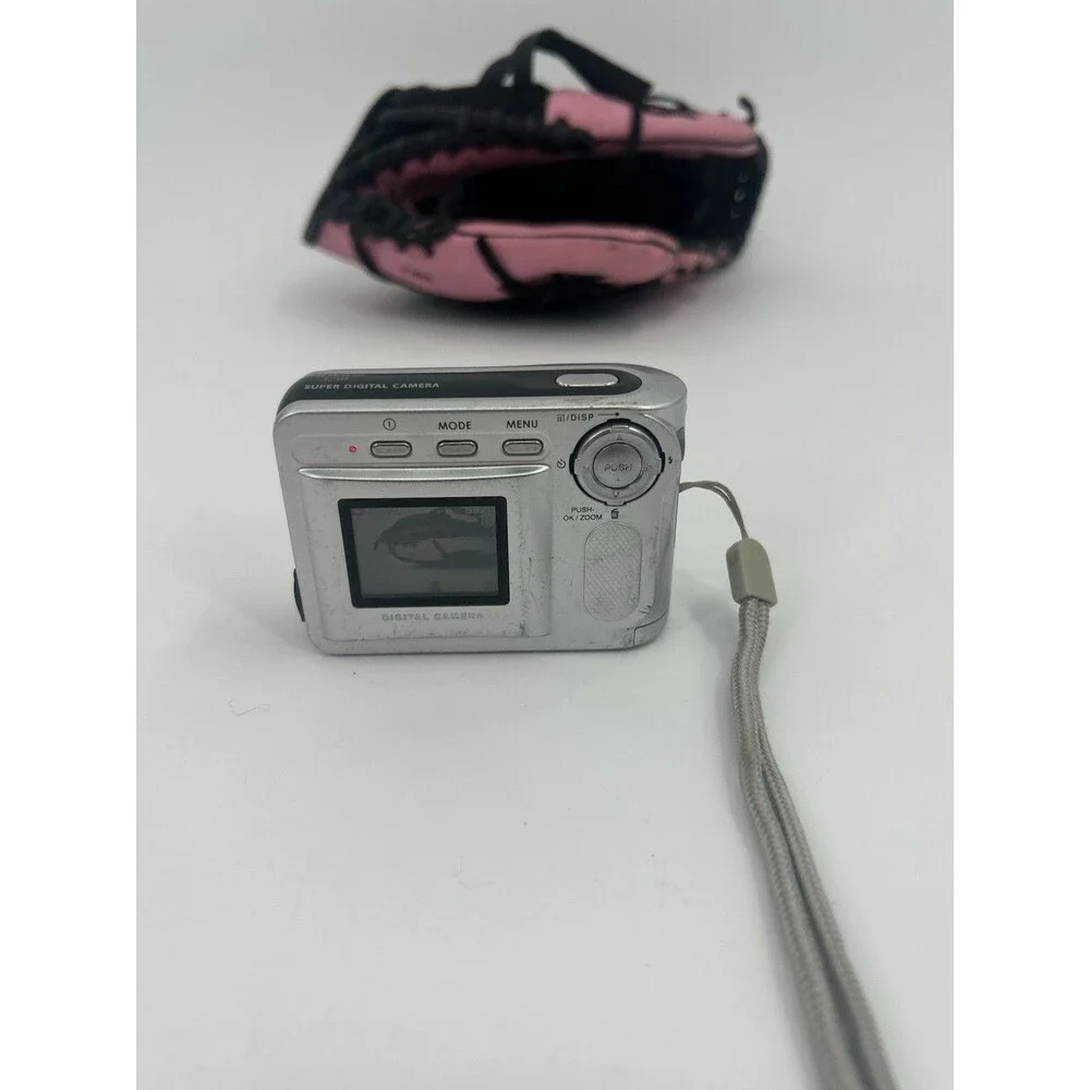 Vivitar ViviCam 3750 3.1 MP Digital Camera - Silver- Tested - Fast Shipping
